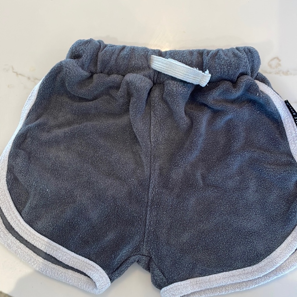 Little bipsy grey and white terry shorts